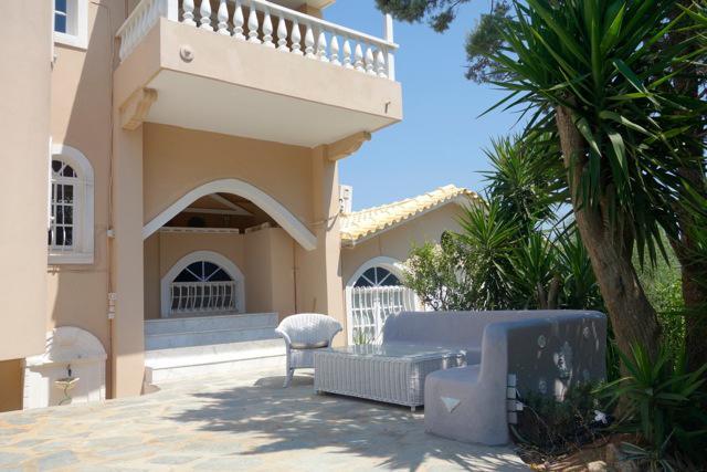 Villa Dendron Agia Marina  Exterior foto